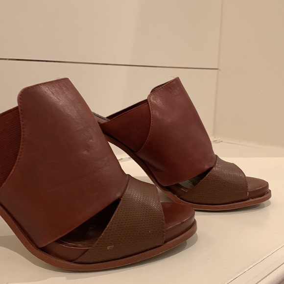 White House Black Market Brown Open Toe Heels - Picture 2 of 9